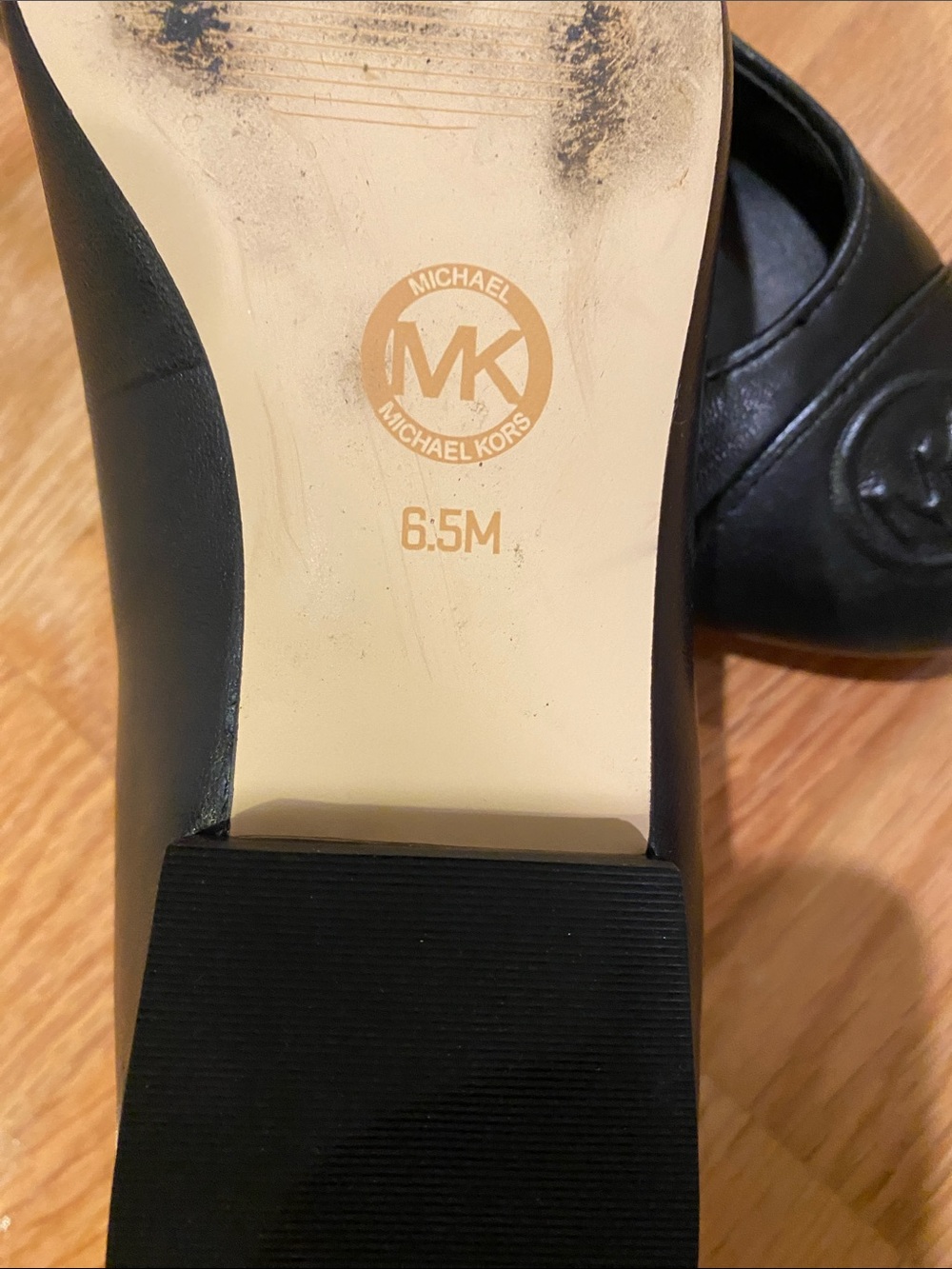 Michael Kors Black Leather Logo Round-Toe Flats - Picture 7 of 9
